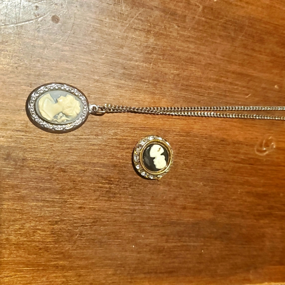 Gold Cameo Necklace Set Of 2 Vintage Jewlery Granny